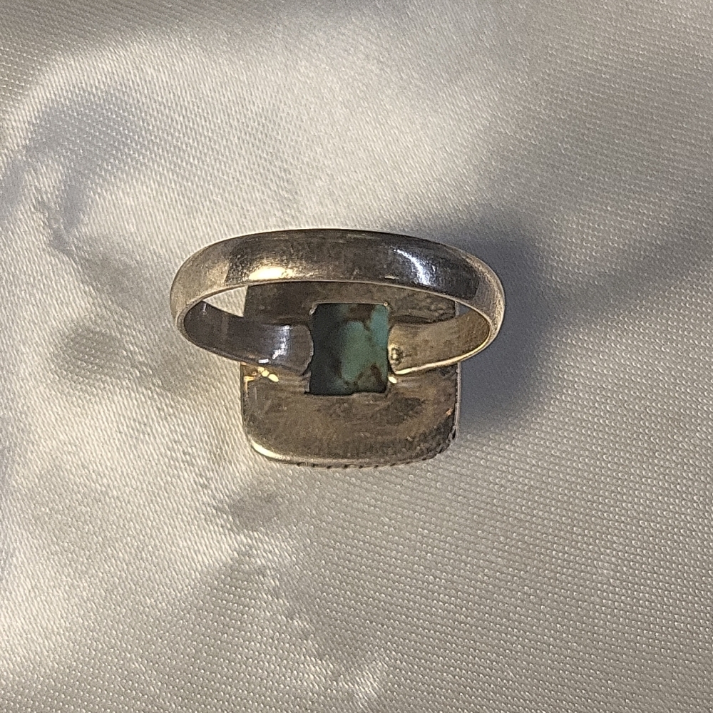 Turquoise Silver Ring - Picture 3 of 5